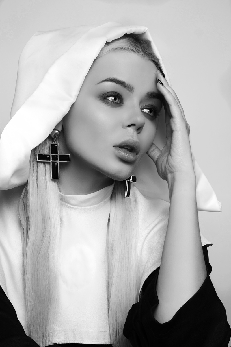 Больше не Алина Гросу