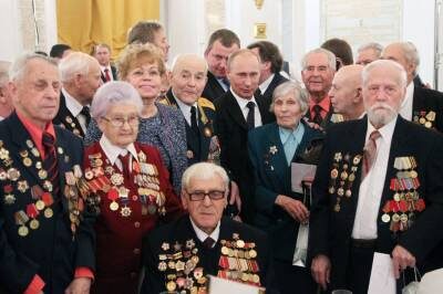 Ветераны Сталинградской битвы с В.В. Путиным, 2013 г. Фото: http://zov.ucoz.net