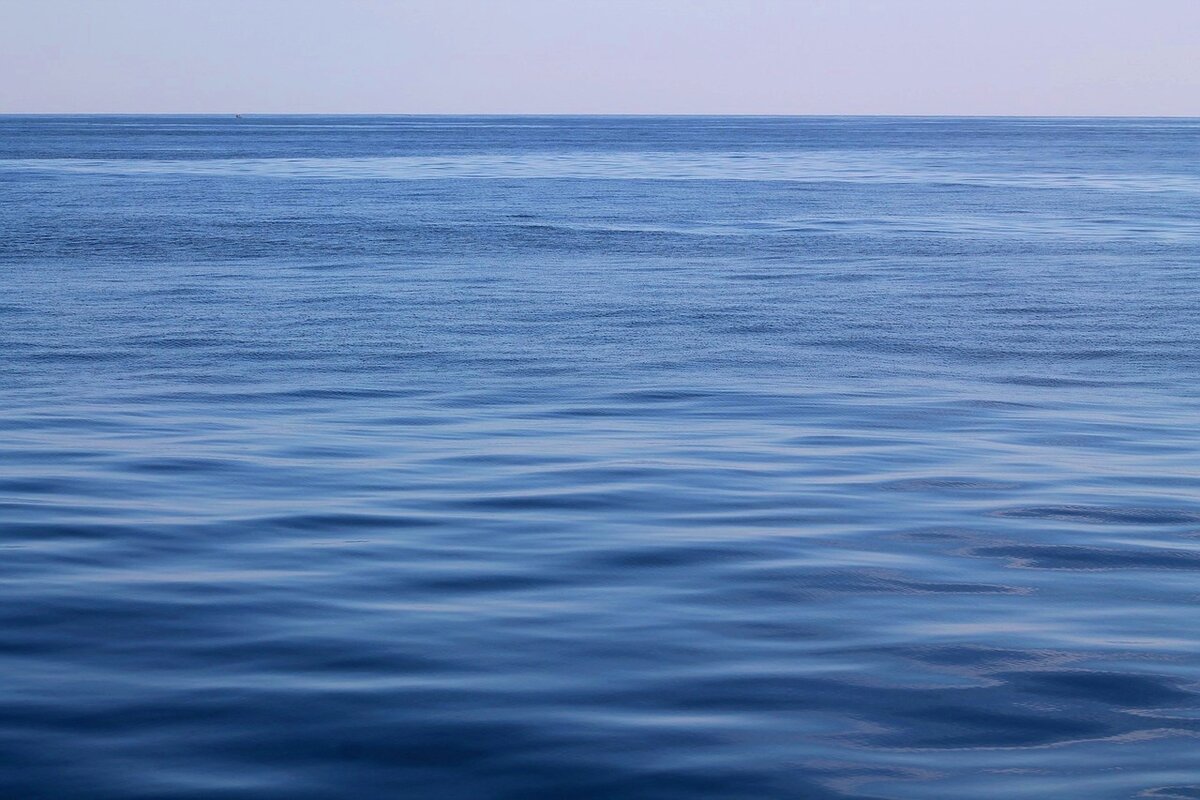 Волга тихий океан. Водная гладь. Гладь океана. Водная гладь моря. Спокойное море.