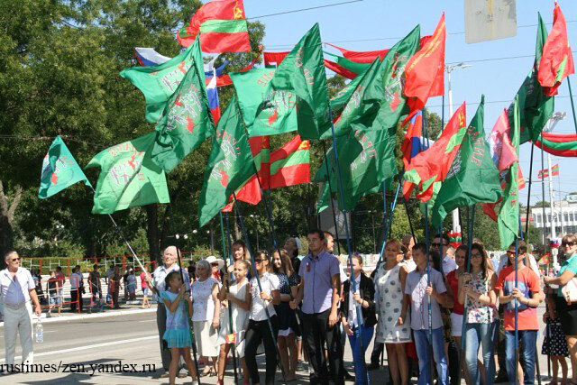 Митинг в честь 25-летия независимости