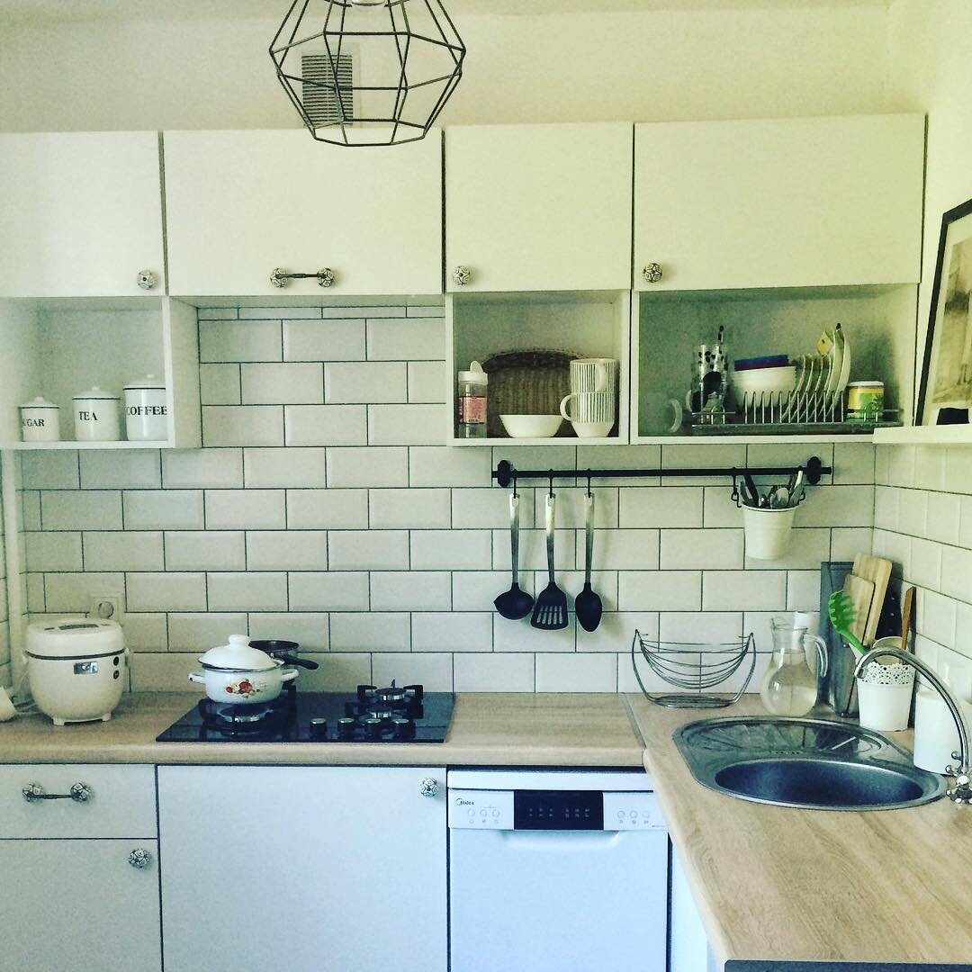 Вот такая кухонька получилась