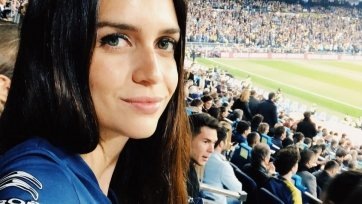 В отличие от Ванды, которая вместе со своим мужем, нападающим «Интера» Мауро Икарди, переехала в Италию, Заира живет в Аргентине. Она известная модель и телеведущая.
