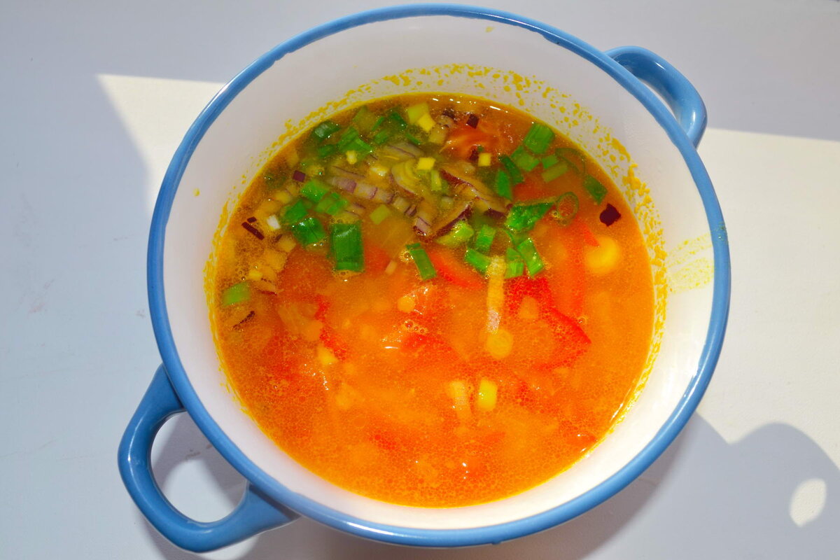 Густыми ароматными супами. Пряный суп из чечевицы. Суп Исава. Суп в густой комнате. Суп для малышей до года
