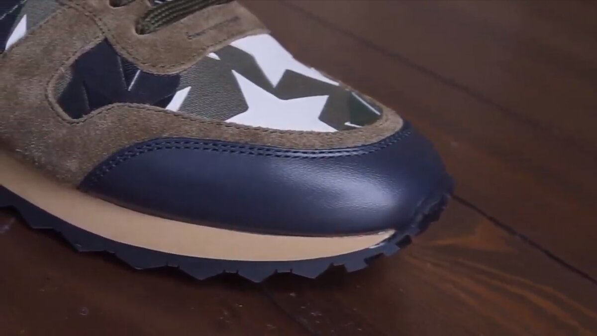 Valentino rockrunner replica hotsell