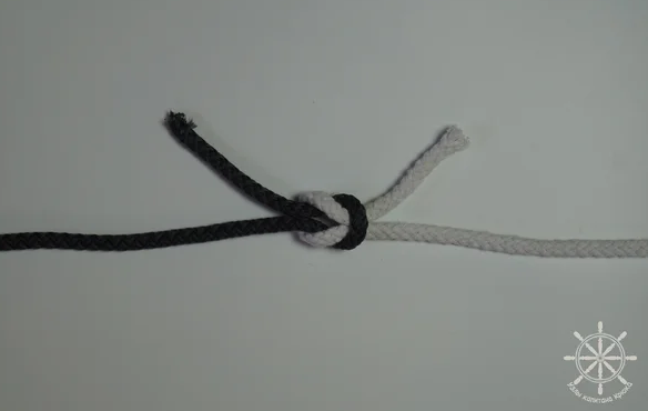 Как выглядит прямой узел?