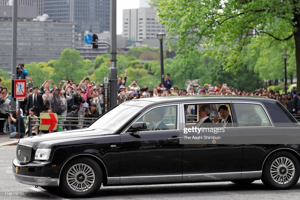 Toyota Century императора Японии