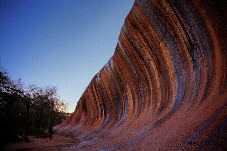 Каменные волны (похоже на волны для сёрфинга)