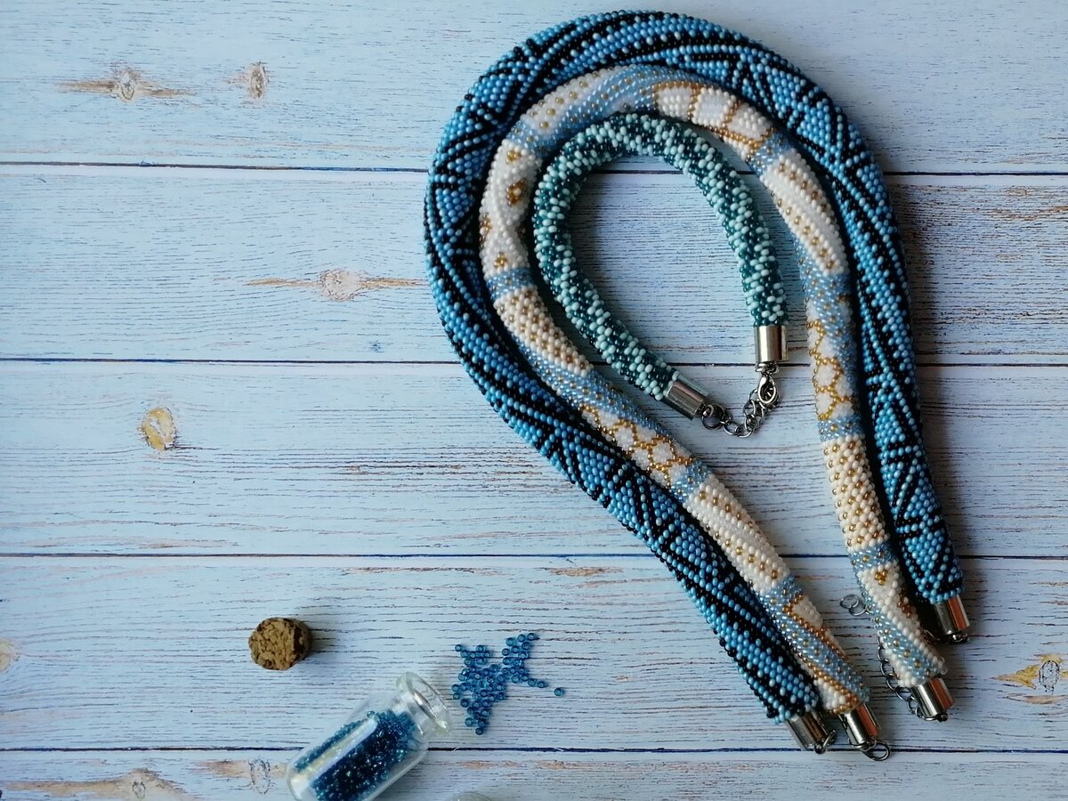 Мои жгуты из бисера.