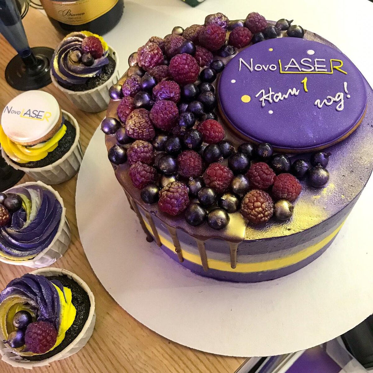 Нашей клинике на Ладо-Кецховели - 1 ГОД