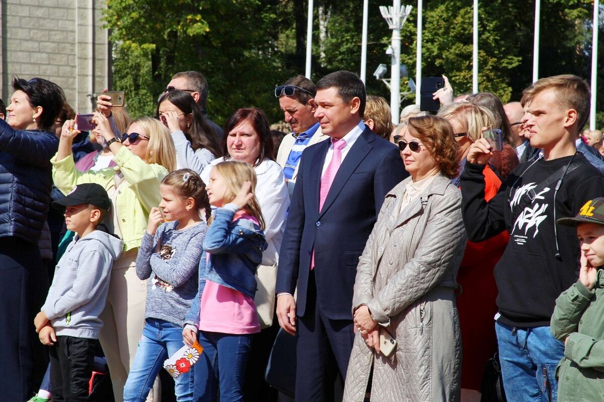 Краснодарское время. Ночной краснодар с высоты птичьего полета. Краснодар центральная улица красная. Краснодарское время. Краснодар.