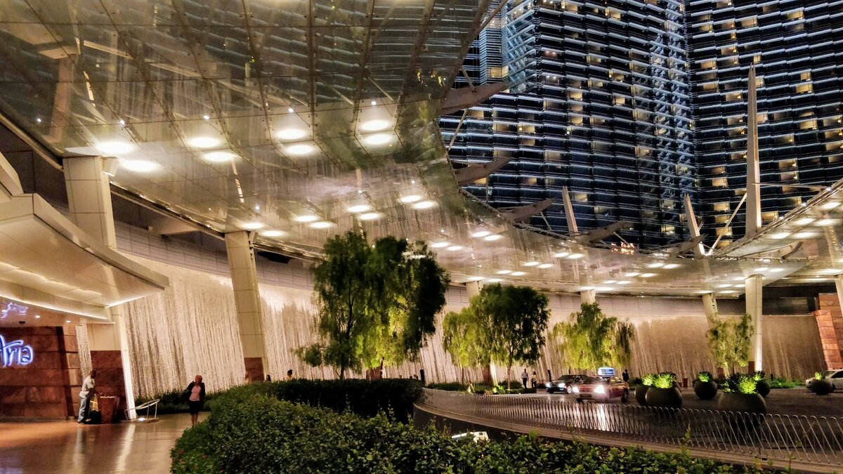 США. Лас-Вегас. Отель-казино Ария "Lumia"