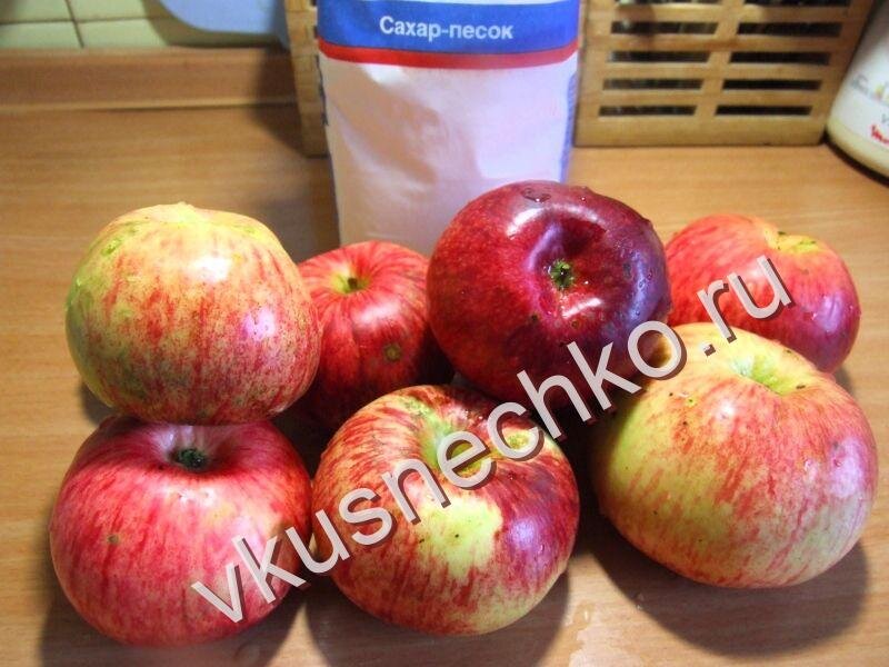 Яблочное повидло на зиму в домашних условиях, ингредиенты для приготовления. 