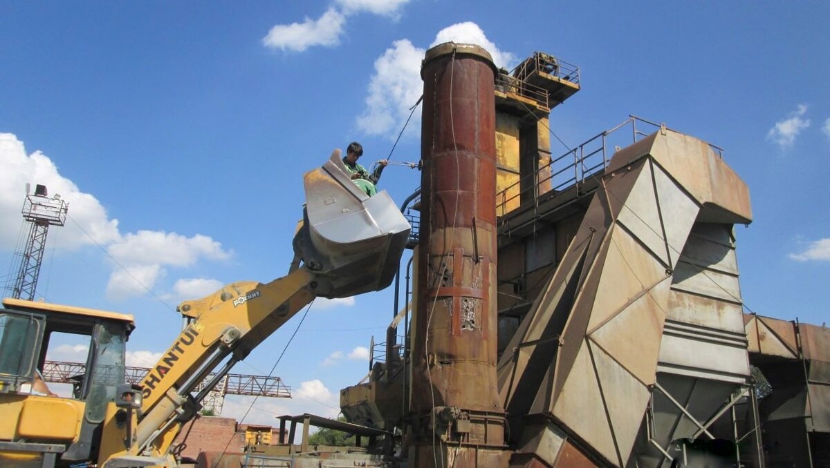     Предприятие также могут временно закрыть на пару месяцев.