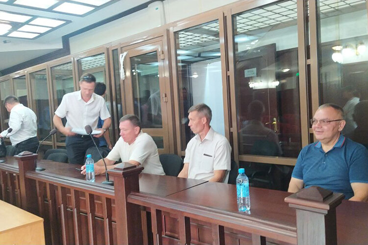    В своих показаниях Сычев рассказал также об истории раскола группировки и последующей «войне» между бригадами Фото: «БИЗНЕС Online»