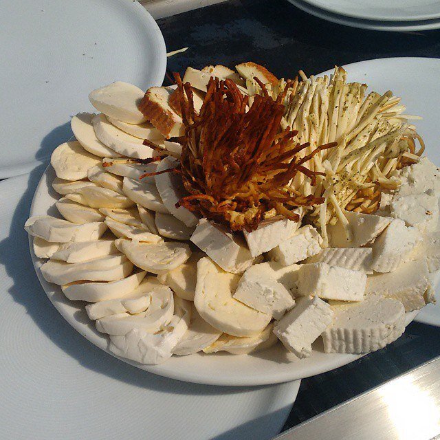 Сырная тарелка моего производства.