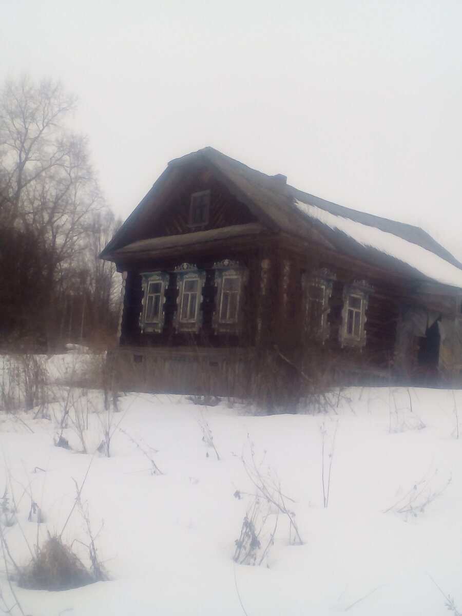 Дом в деревне дзен канал. Заброшенные деревни дзен. Отшельники в заброшенных деревнях. Реконструктор дома в деревне дзен. Реконструктор дома в деревне.