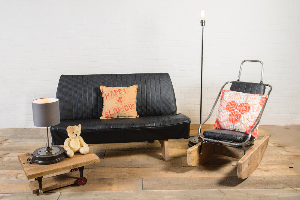 £650 придётся отдать за диван, сделанный, кто бы мог подумать, из заднего дивана Volkswagen Beetle.