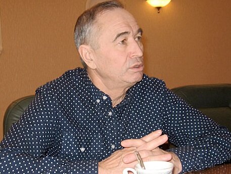 Отец Тимати Ильдар Юнусов