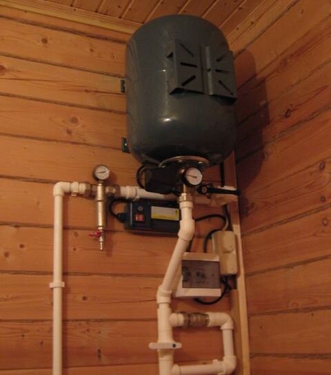 По этическим соображениям название монтажной фирмы и её контакты с фото удалены