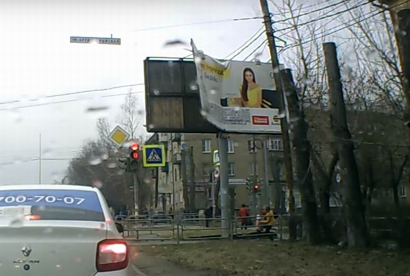 Вот такой материал компания viralhog.com купила за неприлично большую сумму для небольшого материла.
