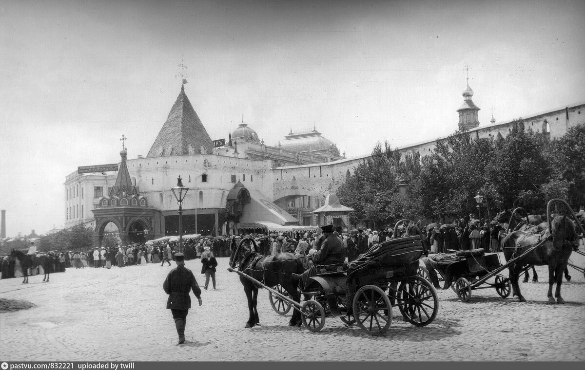 Площадь варварские ворота в Москве