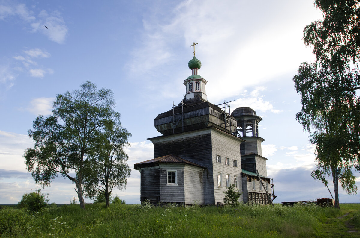 Храм поле Архангельская область