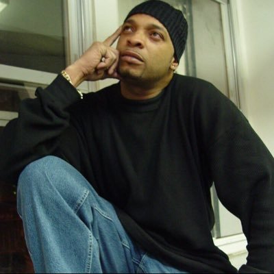 Амад Хендерсон один из основателей Universal Zulu Nation
 