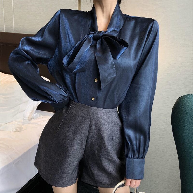 рубашка с блестками декольте