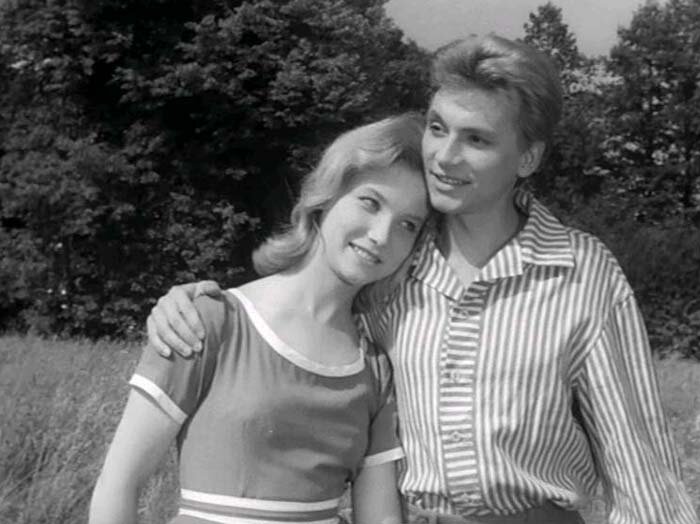 Пола в роли Ванды, х/ф "Сатана из седьмого класса"