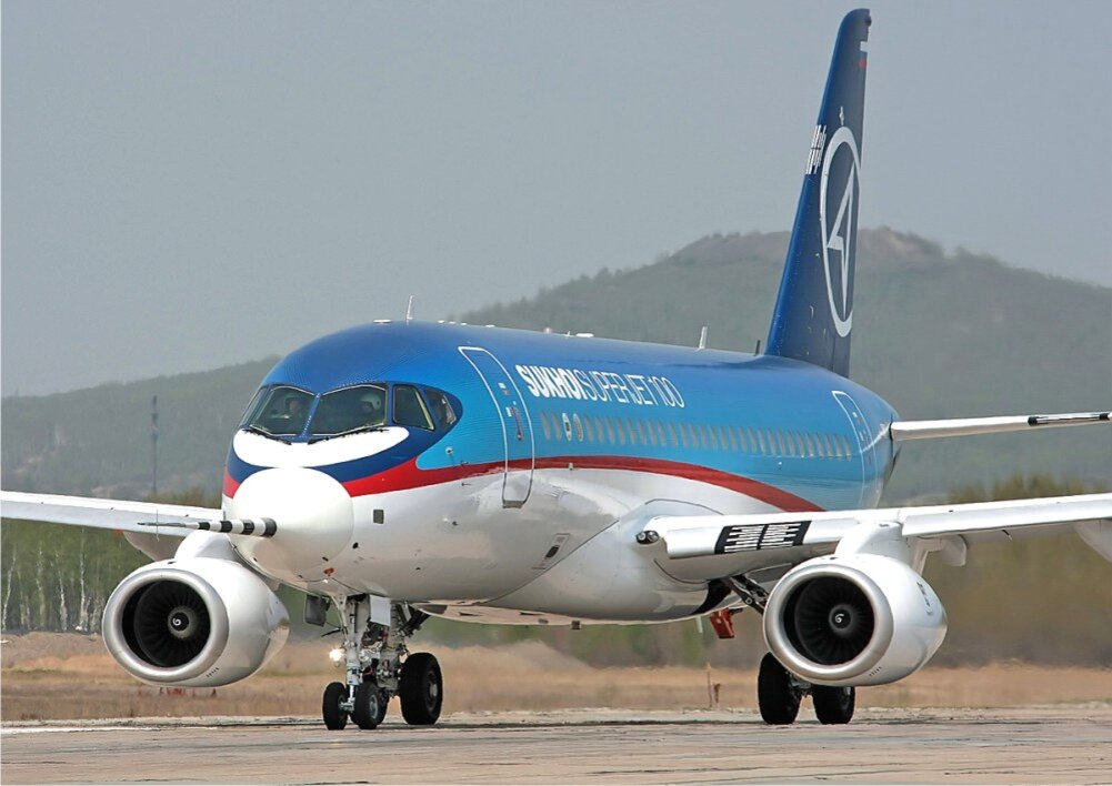 Sukhoi superjet 100 пассажирские самолеты