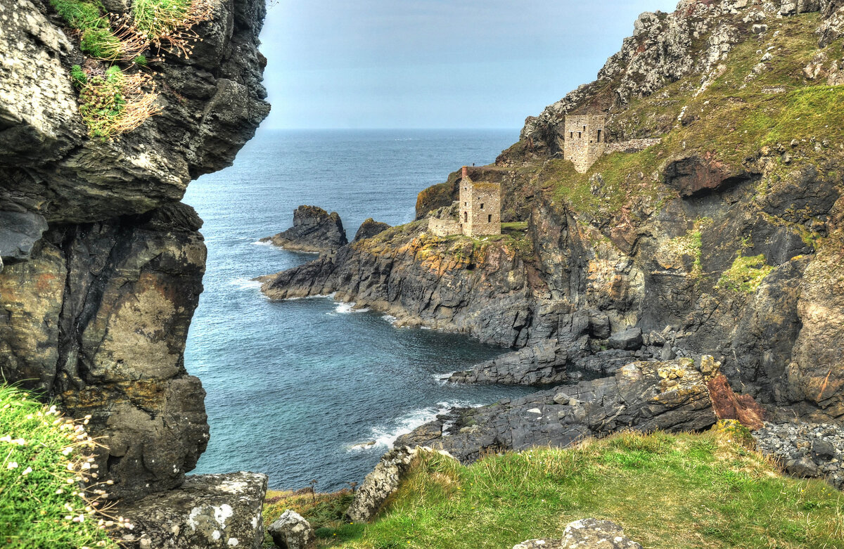  Источник фото: https://static.thousandwonders.net/Cornwall.original.12888.jpg