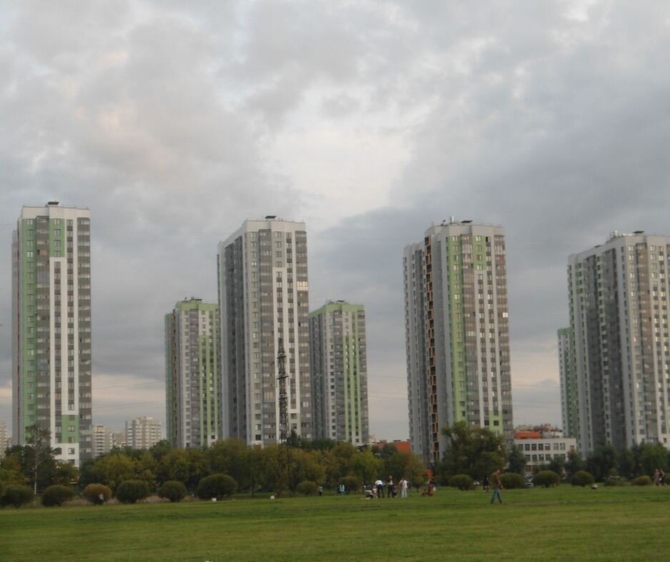 Большая деревня:))