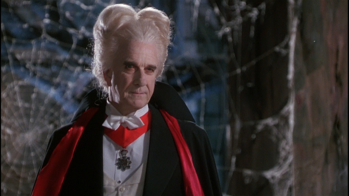 Дракула: мертвый и довольный"