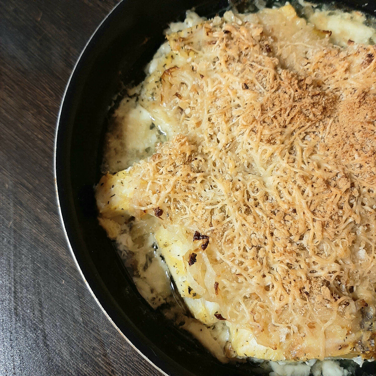 Филе трески, запечное под хрустящей сырной корочкой

