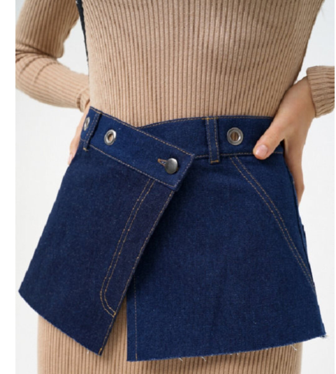 Моя баска светлее, но пока я писала статью ее раскупили и не осталось даже фото 