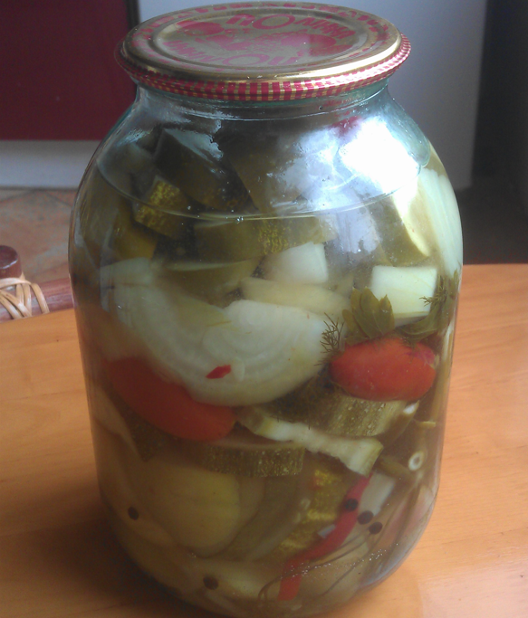 2-литровая банка Всякой всячины