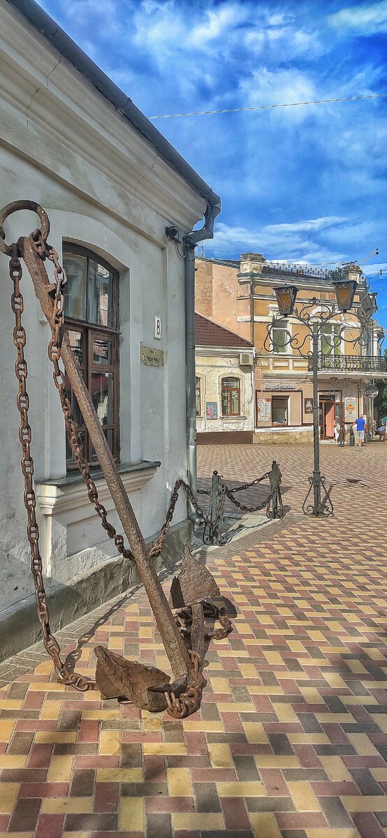 Галерейная, 8