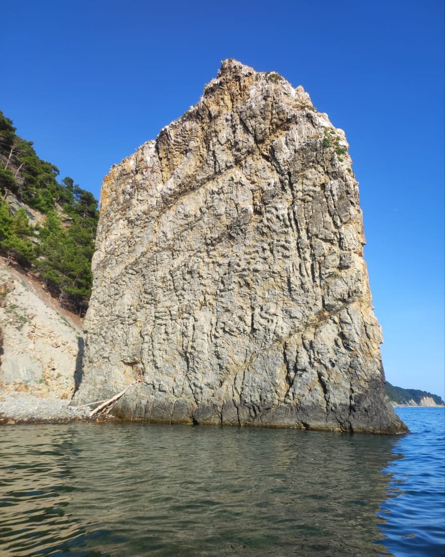 Скала Парус черное море Геленджик