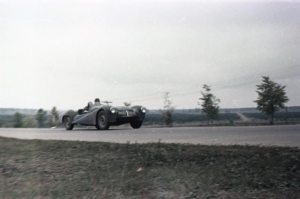 Второй раз на кольце: чемпионат СССР по автогонкам 1956 года | Мультимедиа  Арт Музей, Москва | Дзен