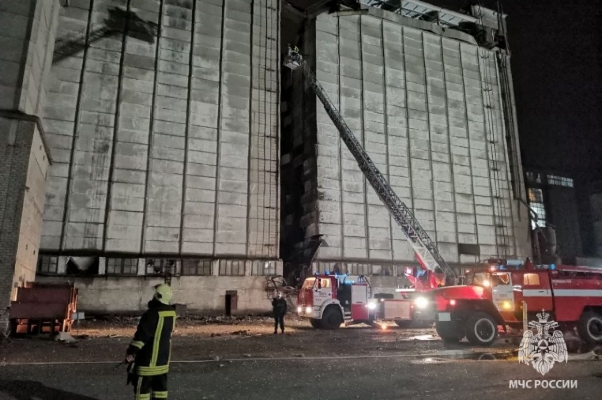    Рухнет все здание?