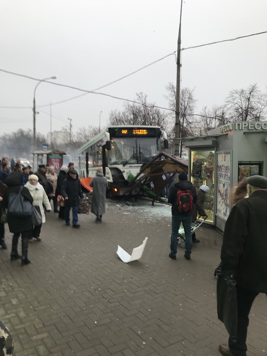 — Репвбблика (@Repvbblica) December 29, 2017
По предварительным данным, погибло два человека @Repvbblica