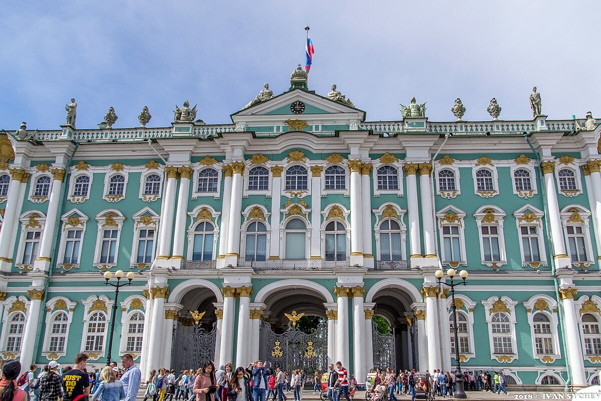 Фото зимнего дворца в санкт петербурге снаружи