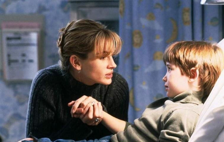 Кадр из фильма "Мачеха". Сонник Фрейда объясняет такое видение, как недостаток семейного тепла, любви