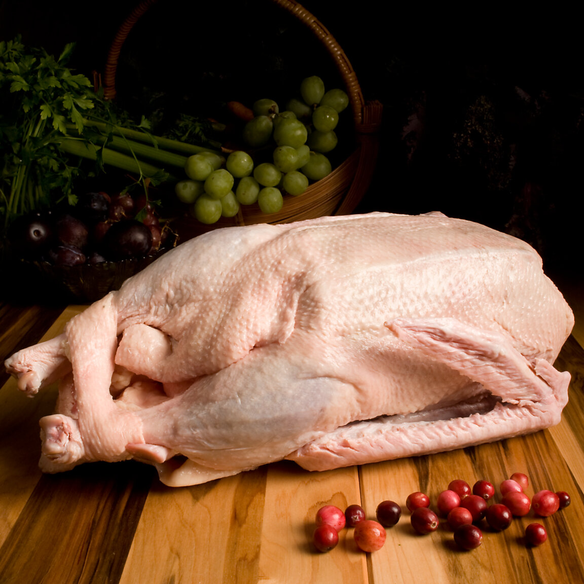 http://www.templetuohyfoods.ie/wp-content/uploads/2015/03/raw-goose.jpg