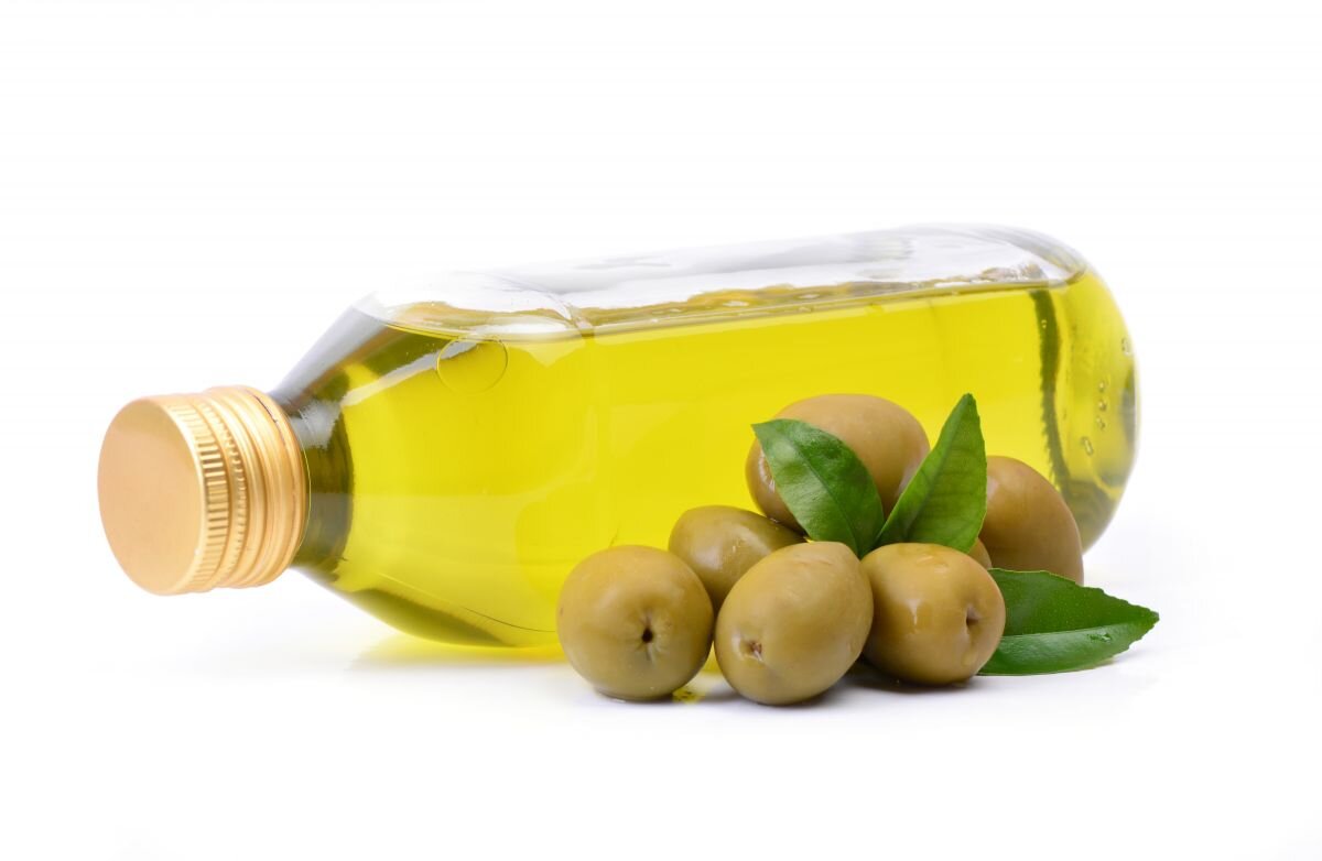 Сколько можно хранить оливковое масло, где и как правильно это делать в домашних условиях? Отвечаем на основные вопросы. Закрытое Запечатанное масло в заводской упаковке в среднем хранится около года.