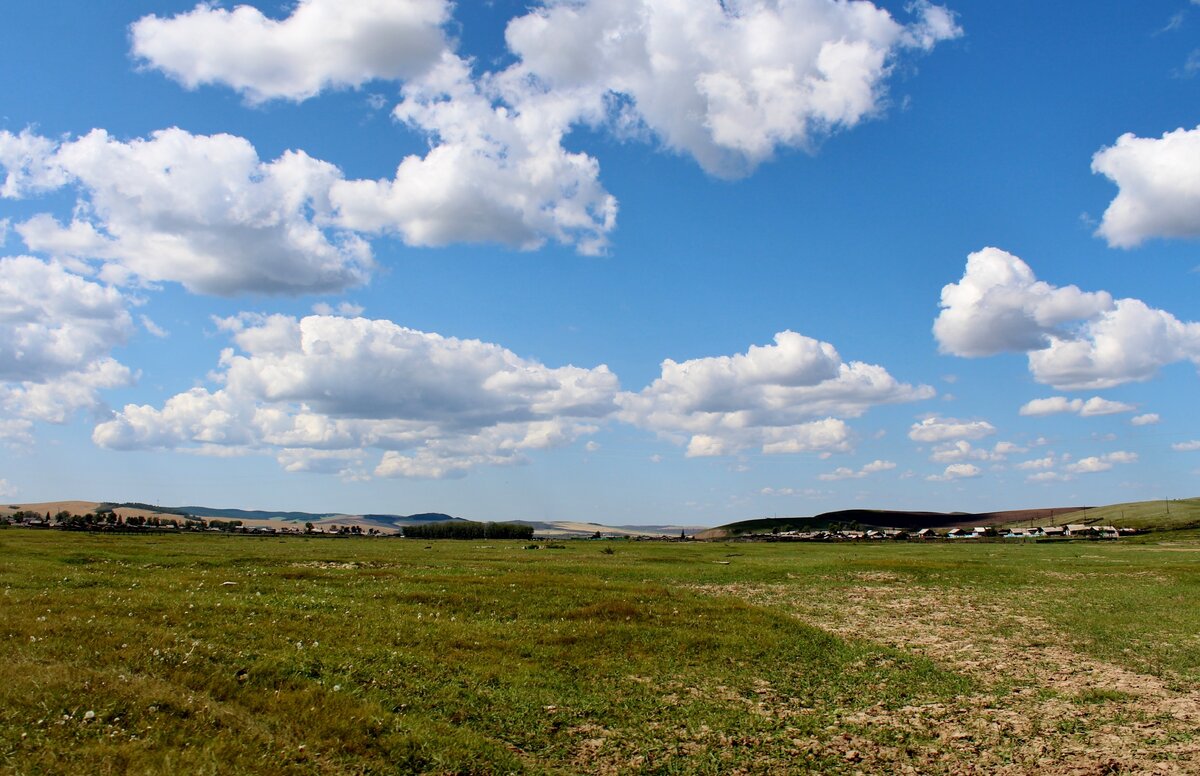 На горизонте село Хонхолой