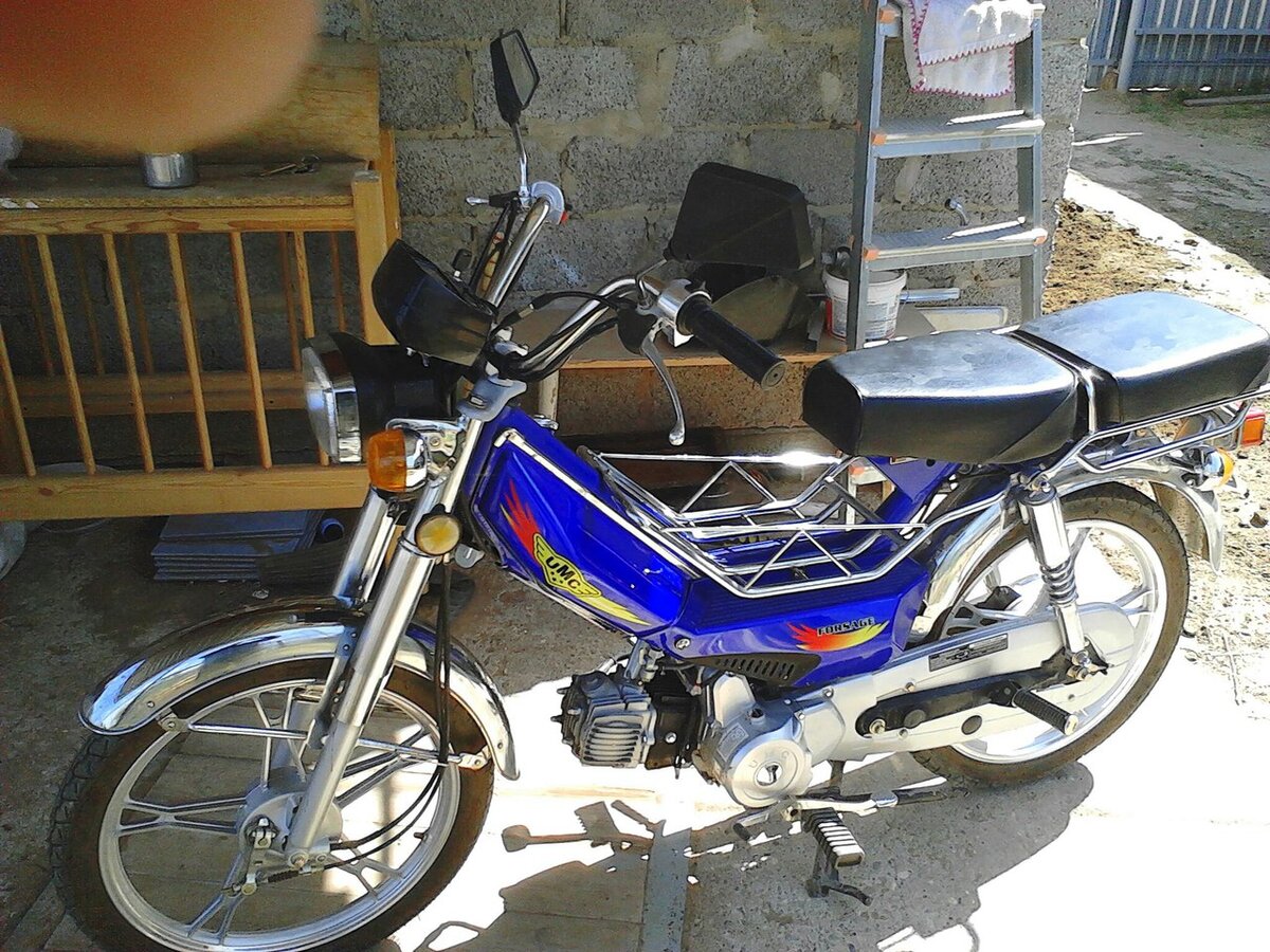 Первый мопед)