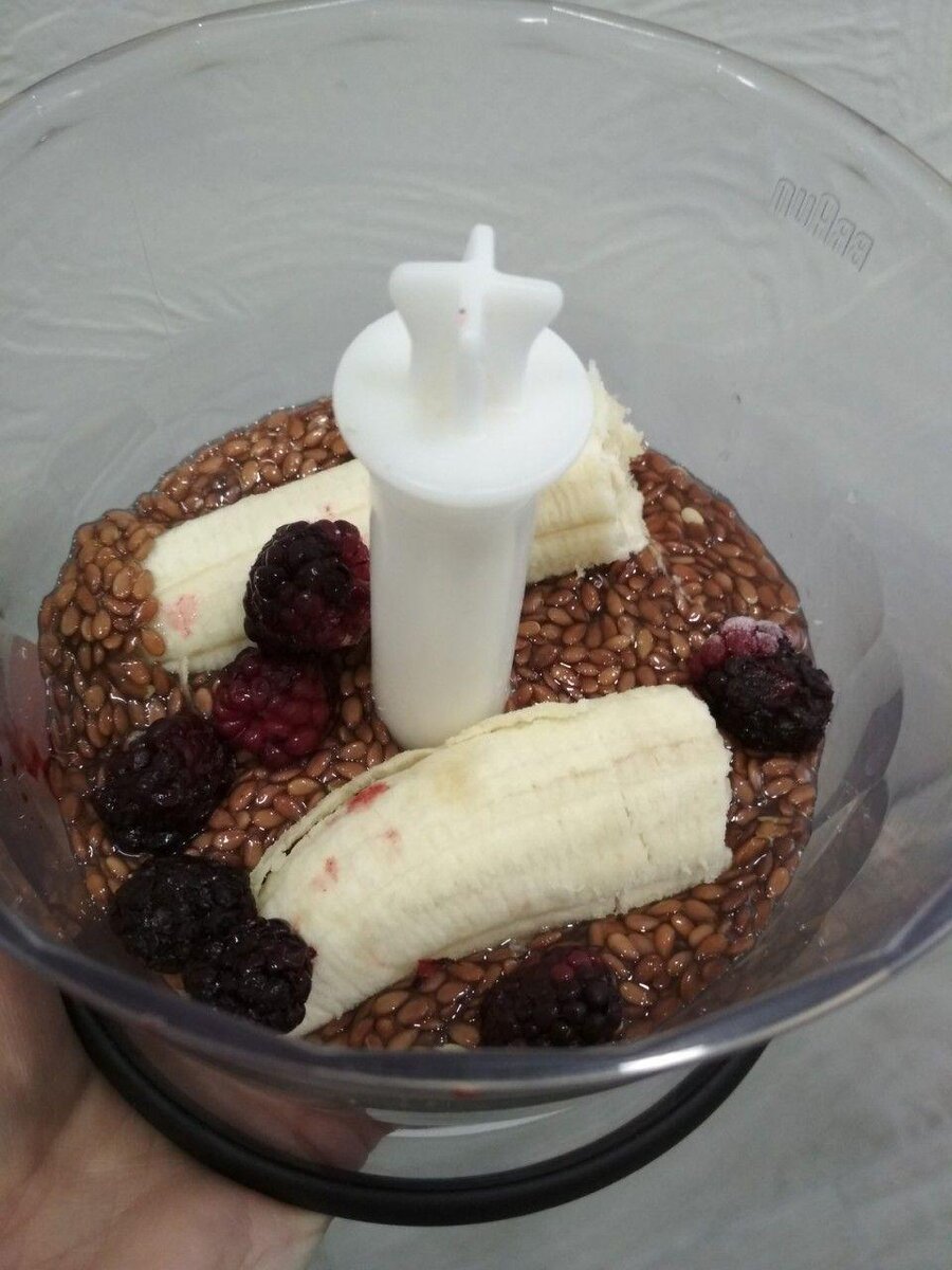 Семена льна с ежевикой и бананом