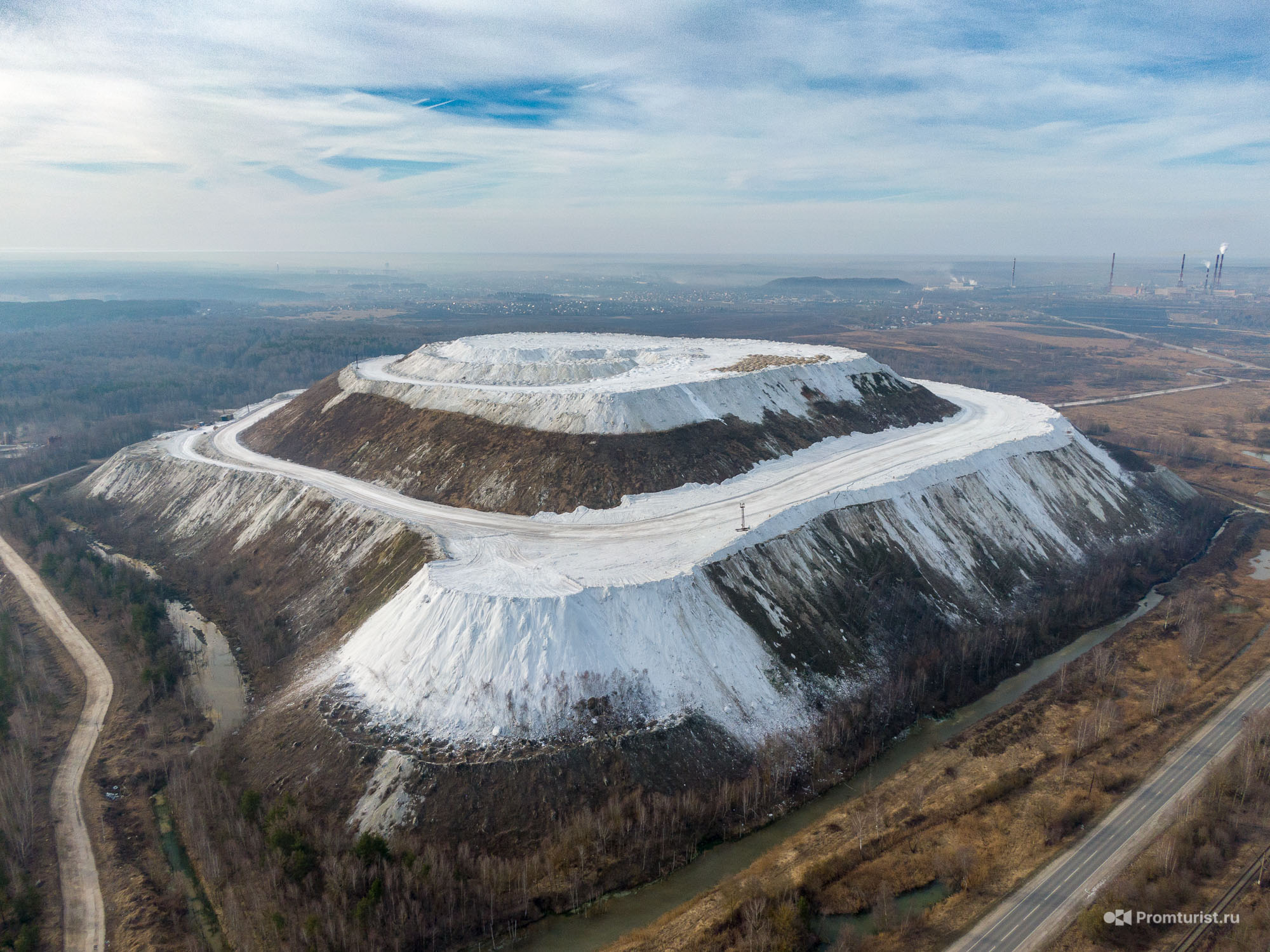 Белые горы. Воскресенск гора фосфогипса. Белая гора Воскресенск. Белая гора фосфогипса Воскресенск. Фосфоритная гора в Воскресенске.