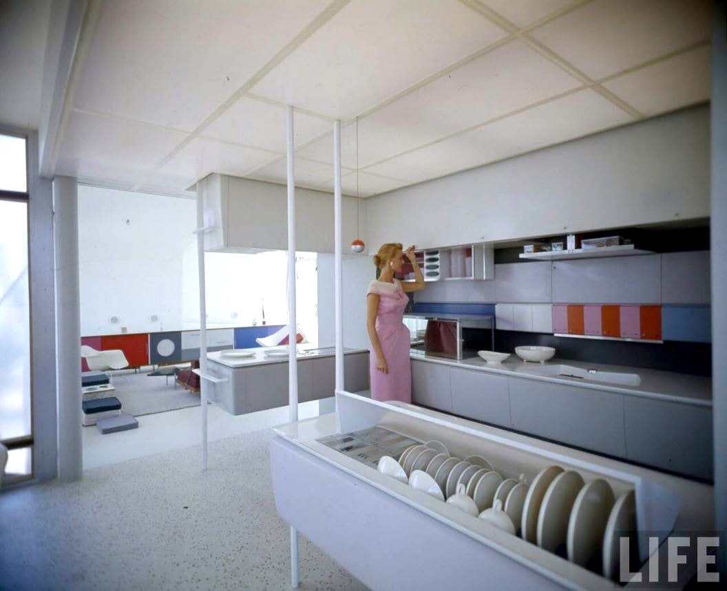 Павильон в Диснейленд - Дом будущего. Фото из открытых источников.